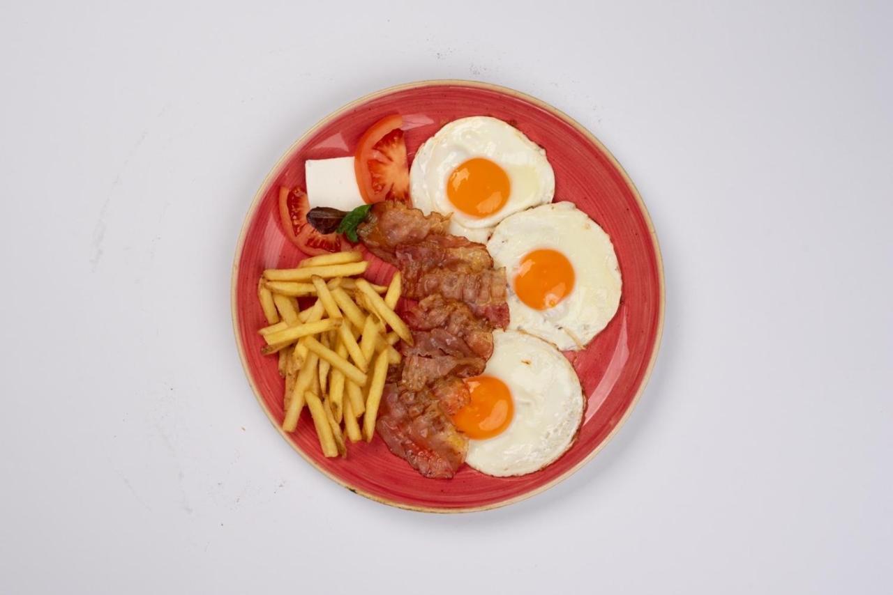 Santa Villa & Restaurant Сремска Митровица Екстериор снимка