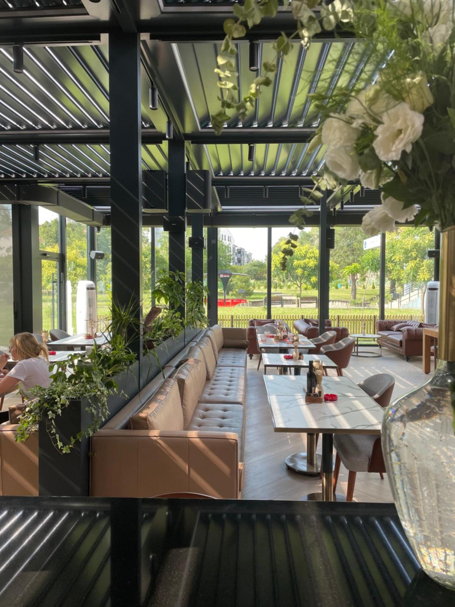Santa Villa & Restaurant Сремска Митровица Екстериор снимка